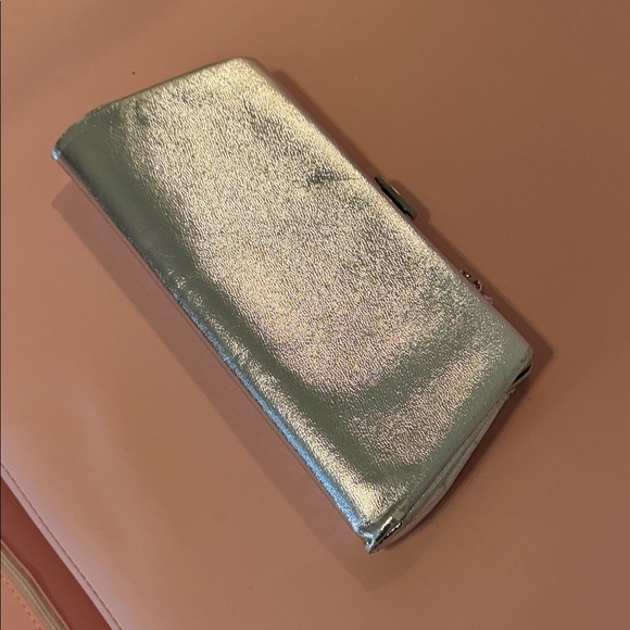 Vintage Elegant Silver Clutch Bag - Picture 2 of 6